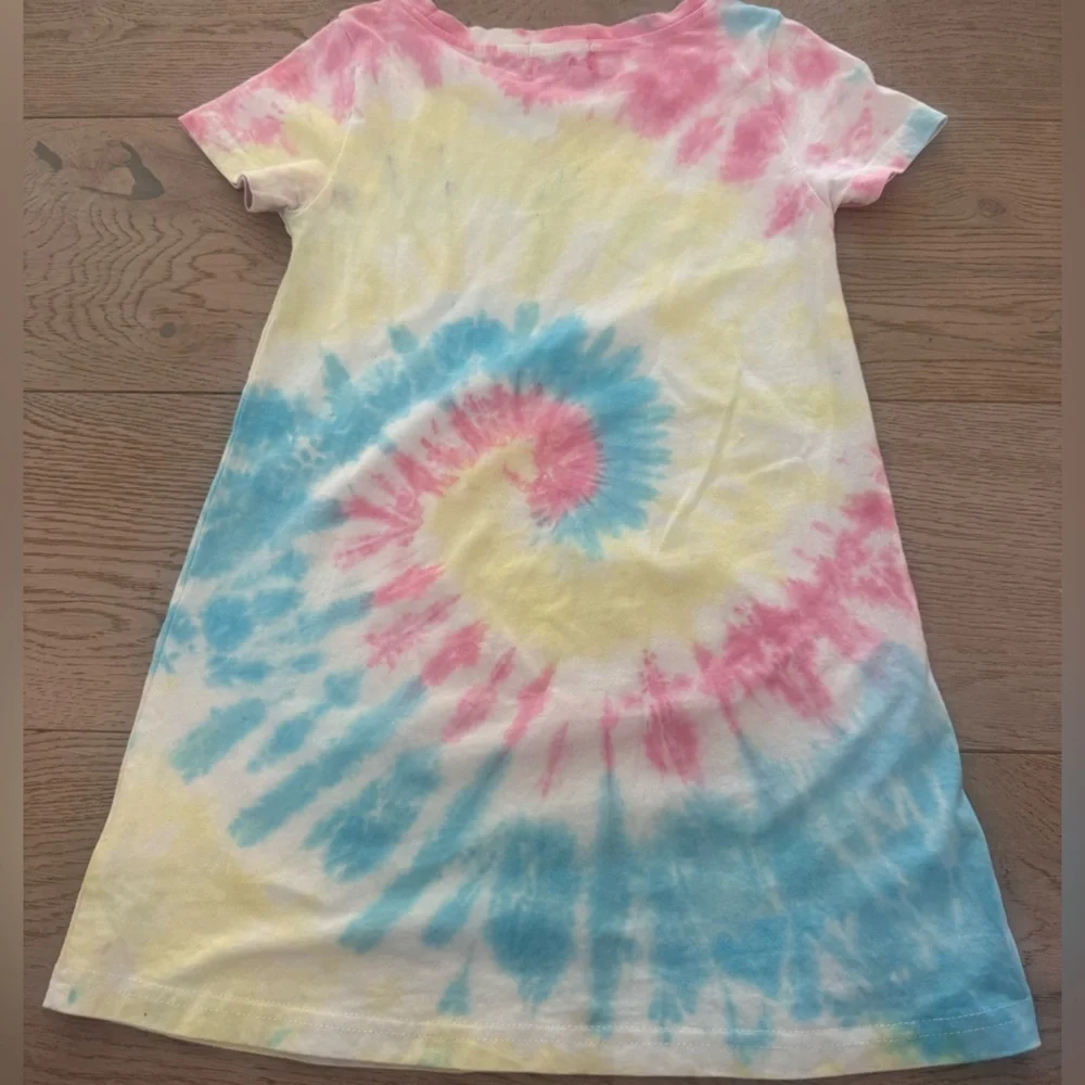 Three Wildflowers Candyland Sequin Patch Tie-Dye Dress size 6